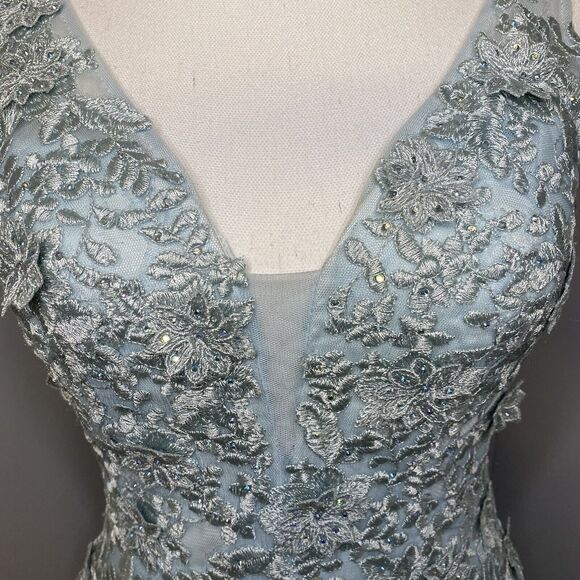 XSCAPE Embroidered Floral Sleeveless Gown Long Formal Dress Size 4 - Picture 4 of 13